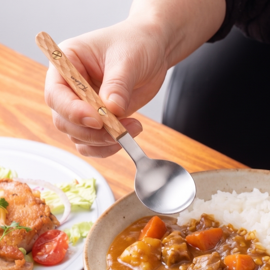 Aida Spoon | For meals and desserts. A size that's easy to bring to your mouth.